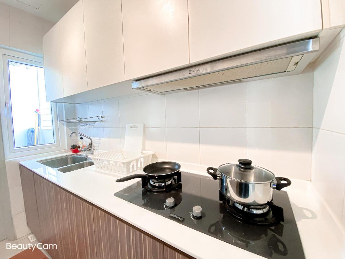 Seasons Luxury Apartment By Jk Home Johor Bahru Exterior foto